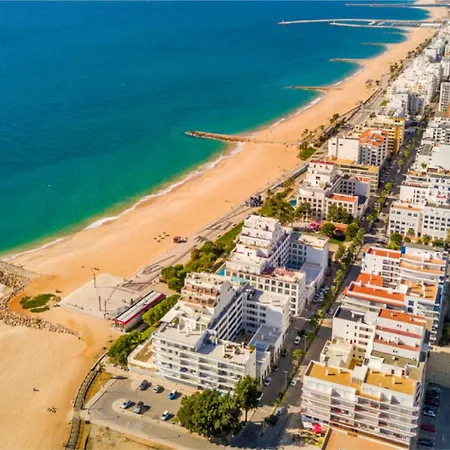 Apartment Amazing Flat, 100m From Quarteira